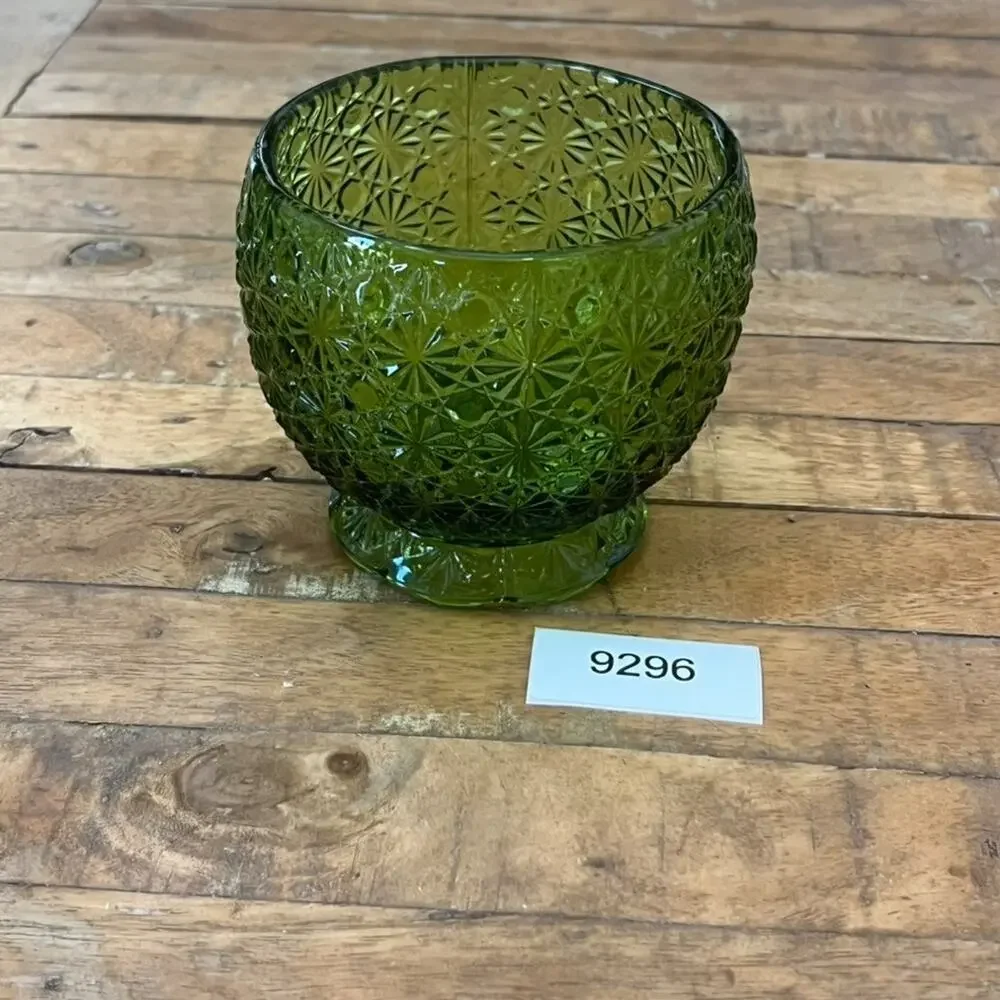 Vintage Green Scallop Edge Bowl 4